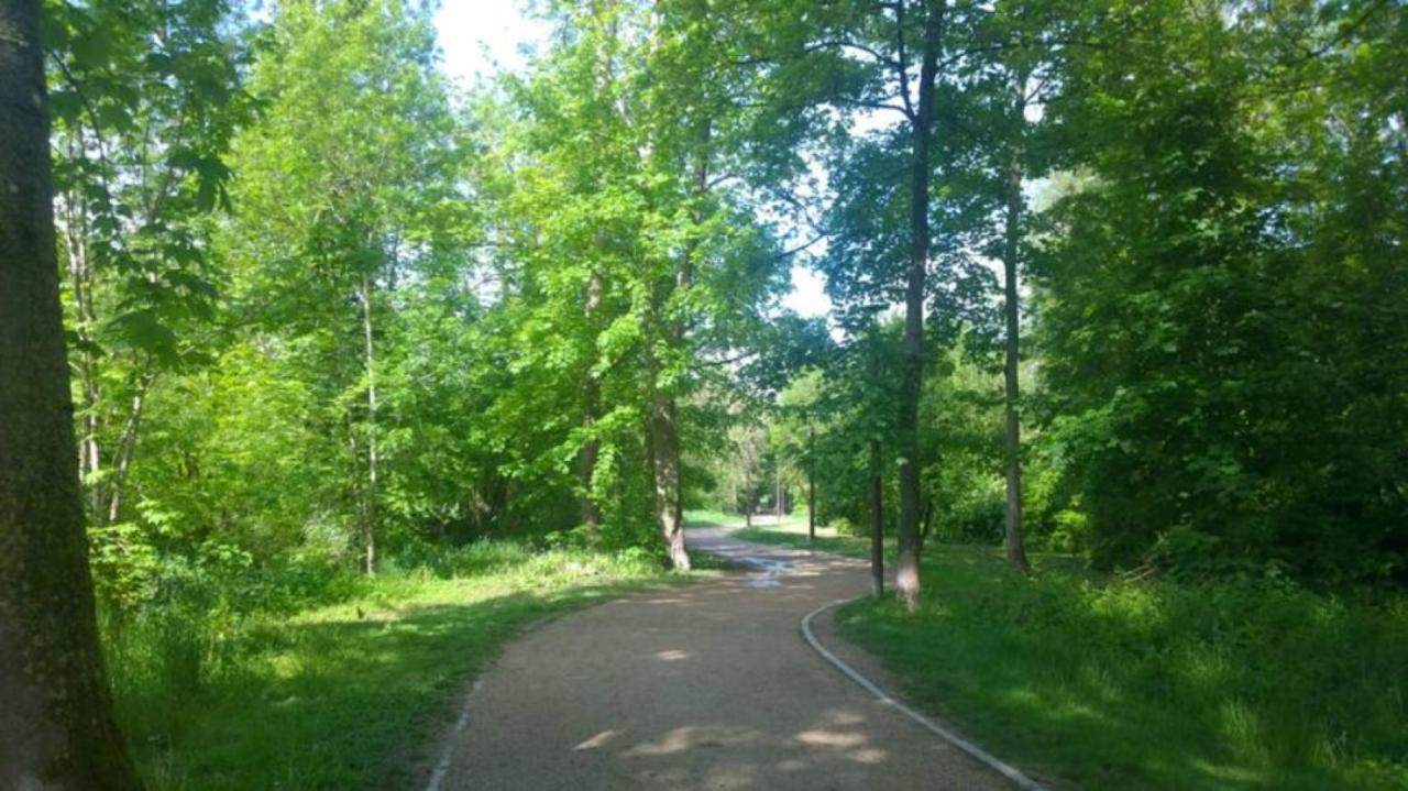 Entre Ville Et Jardins Sainte-Savine Екстериор снимка